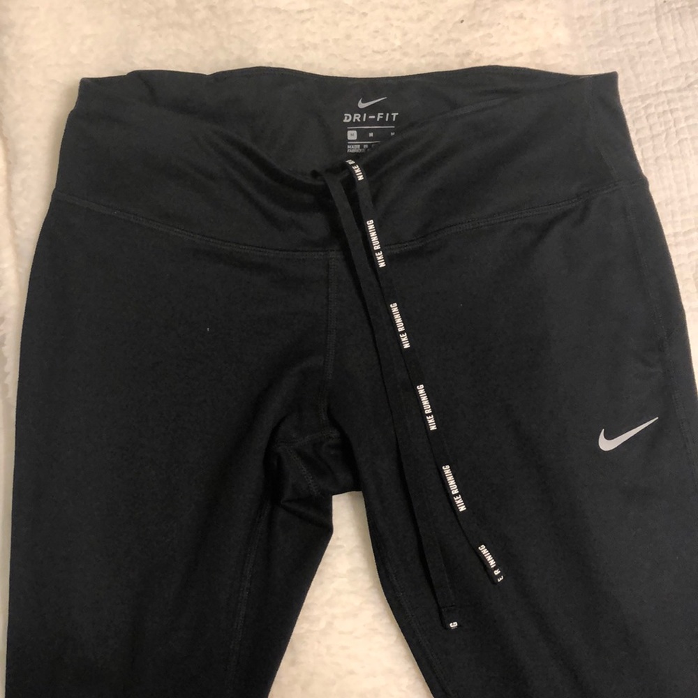 Nike Running Dri-Fit Crop Leggings 🖤